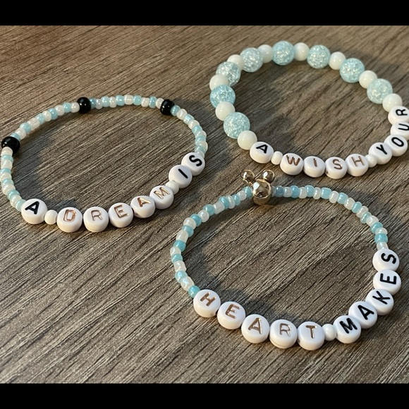 A Dream Is A Wish Your Heart Makes Disney Inspired Princess Theme Bracelets - Picture 4 of 6